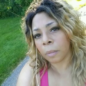 Meet your Posher, Larunda